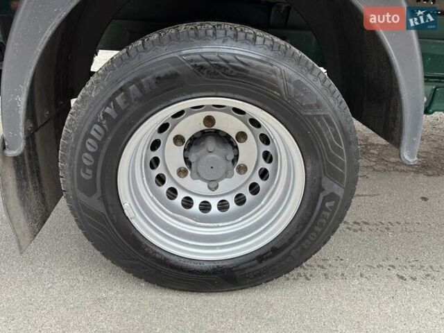 Зелений Мерседес Sprinter, об'ємом двигуна 2.2 л та пробігом 170 тис. км за 31999 $, фото 12 на Automoto.ua