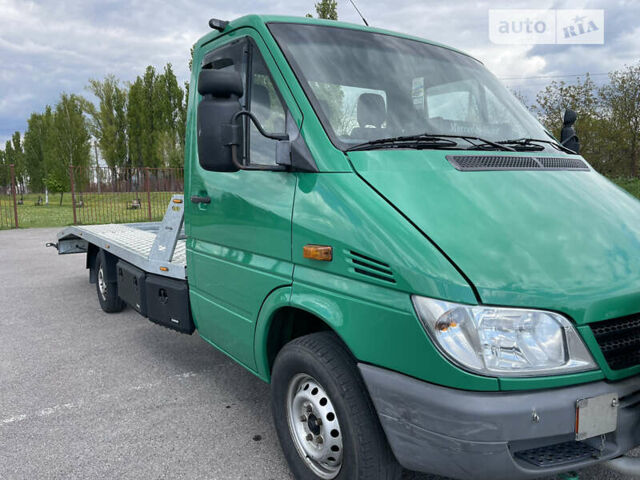 Зеленый Мерседес Sprinter, объемом двигателя 2.69 л и пробегом 370 тыс. км за 15500 $, фото 3 на Automoto.ua