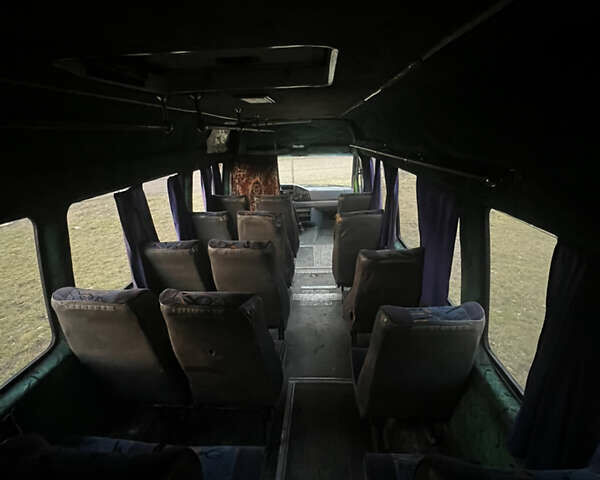 Зелений Мерседес Sprinter, об'ємом двигуна 2.87 л та пробігом 740 тис. км за 6000 $, фото 7 на Automoto.ua