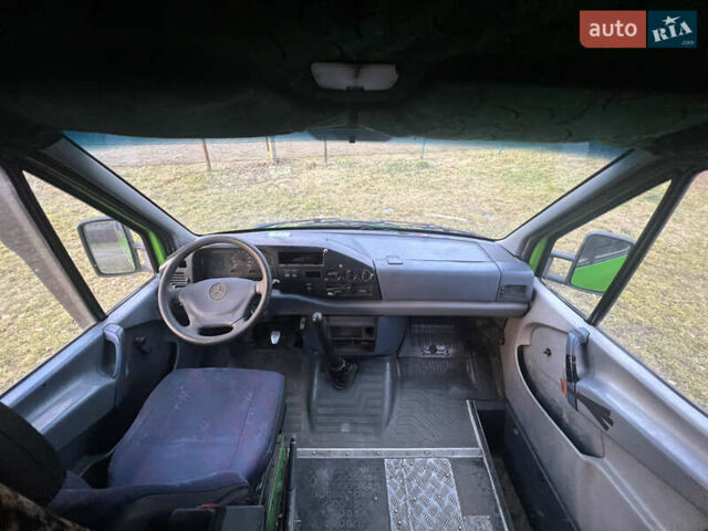 Зелений Мерседес Sprinter, об'ємом двигуна 2.87 л та пробігом 740 тис. км за 6000 $, фото 5 на Automoto.ua