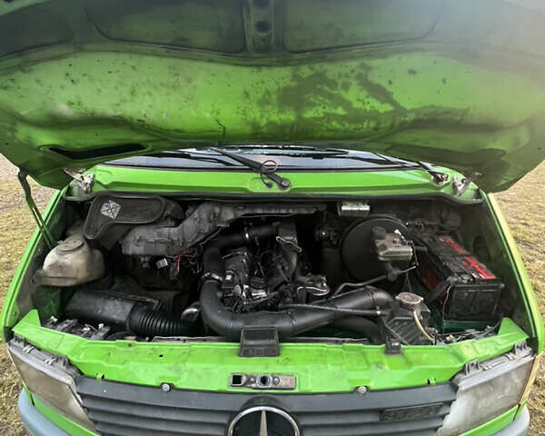 Зелений Мерседес Sprinter, об'ємом двигуна 2.87 л та пробігом 740 тис. км за 6000 $, фото 8 на Automoto.ua