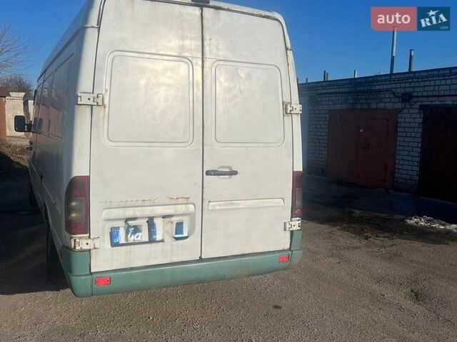 Зеленый Мерседес Sprinter, объемом двигателя 1.87 л и пробегом 731 тыс. км за 4700 $, фото 3 на Automoto.ua