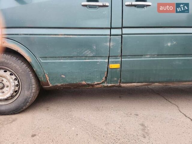 Мерседес Sprinter 2005 в Кривом Роге на Automoto.ua Зеленый Мерседес Sprinter, объемом двигателя 2.15 л и пробегом 1 тыс. км за 2600 $, фото 4 на Automoto.ua