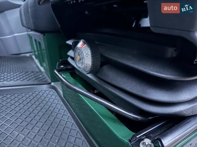 Зеленый Мерседес Sprinter, объемом двигателя 0 л и пробегом 165 тыс. км за 26750 $, фото 64 на Automoto.ua