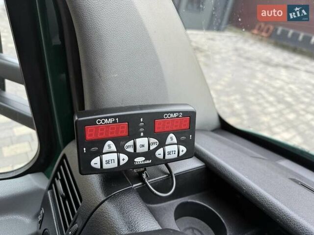Зеленый Мерседес Sprinter, объемом двигателя 0 л и пробегом 165 тыс. км за 26750 $, фото 46 на Automoto.ua