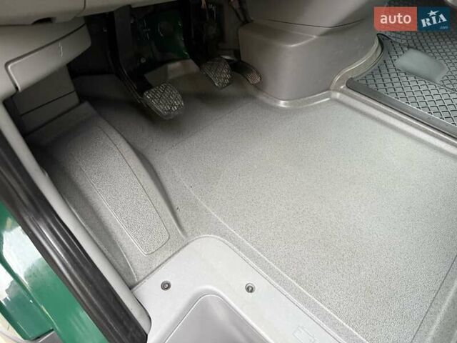 Зеленый Мерседес Sprinter, объемом двигателя 0 л и пробегом 165 тыс. км за 26750 $, фото 36 на Automoto.ua