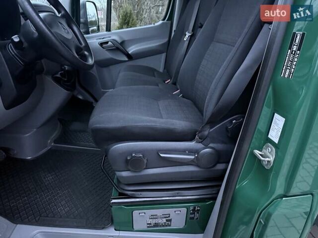Зеленый Мерседес Sprinter, объемом двигателя 0 л и пробегом 165 тыс. км за 26750 $, фото 62 на Automoto.ua