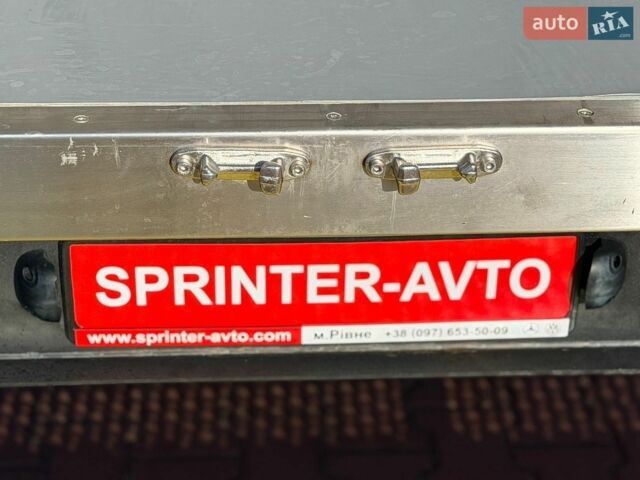 Зелений Мерседес Sprinter, об'ємом двигуна 2.1 л та пробігом 365 тис. км за 24900 $, фото 41 на Automoto.ua