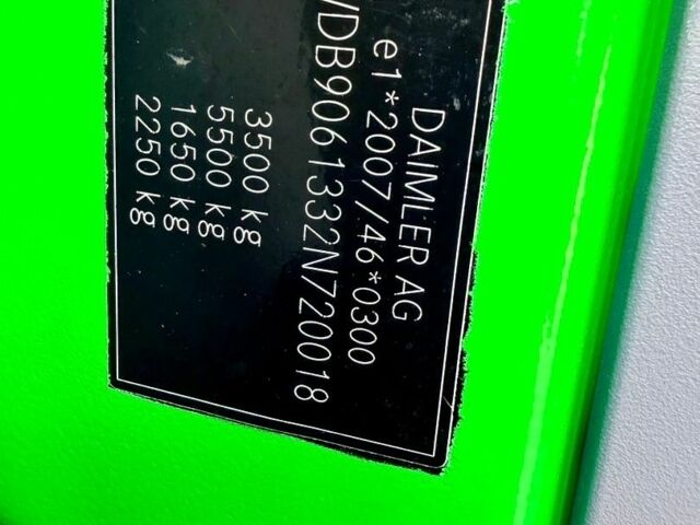 Зелений Мерседес Sprinter, об'ємом двигуна 2.1 л та пробігом 280 тис. км за 24900 $, фото 24 на Automoto.ua