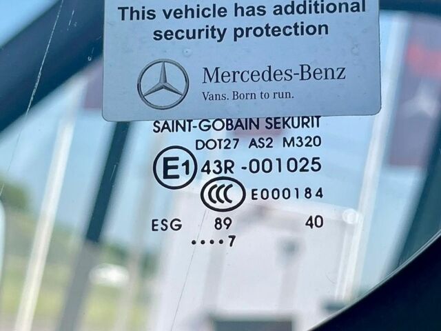 Зелений Мерседес Sprinter, об'ємом двигуна 2.1 л та пробігом 326 тис. км за 24900 $, фото 31 на Automoto.ua