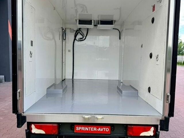 Зеленый Мерседес Sprinter, объемом двигателя 2.1 л и пробегом 280 тыс. км за 24900 $, фото 17 на Automoto.ua