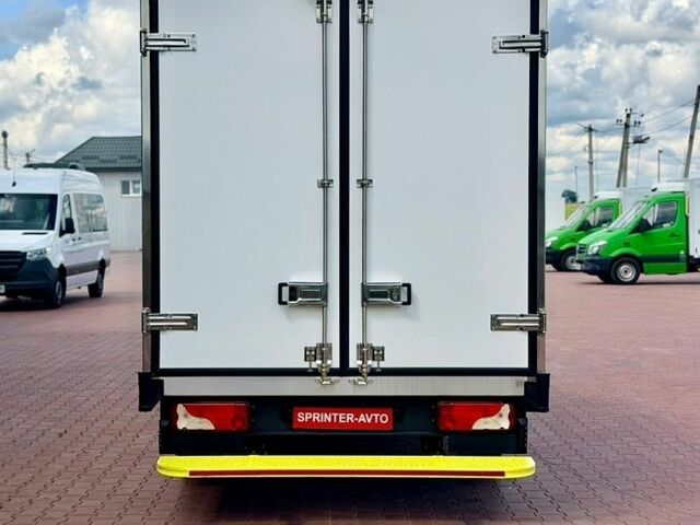 Зелений Мерседес Sprinter, об'ємом двигуна 2.1 л та пробігом 280 тис. км за 24900 $, фото 5 на Automoto.ua