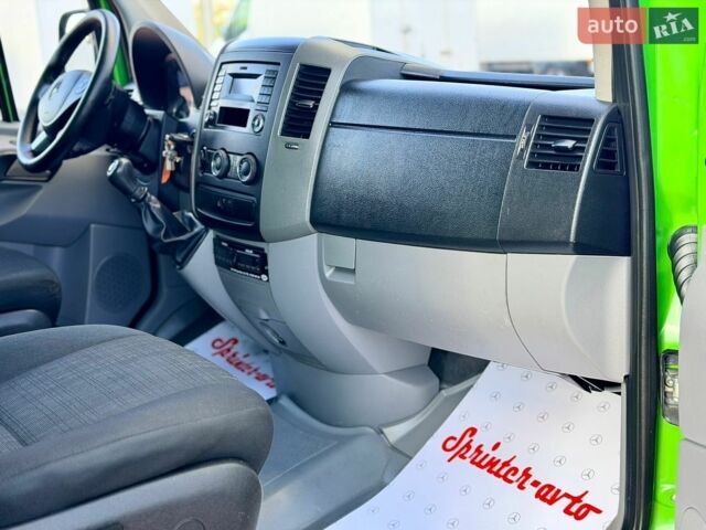 Зелений Мерседес Sprinter, об'ємом двигуна 2.1 л та пробігом 365 тис. км за 24900 $, фото 23 на Automoto.ua