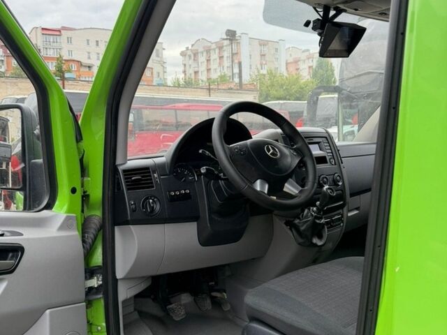 Зелений Мерседес Sprinter, об'ємом двигуна 2.2 л та пробігом 268 тис. км за 20500 $, фото 35 на Automoto.ua