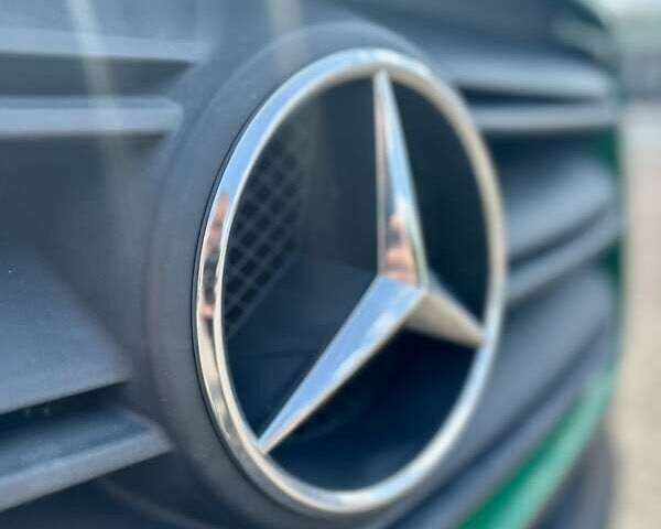 Зелений Мерседес Sprinter, об'ємом двигуна 2.2 л та пробігом 224 тис. км за 28950 $, фото 15 на Automoto.ua