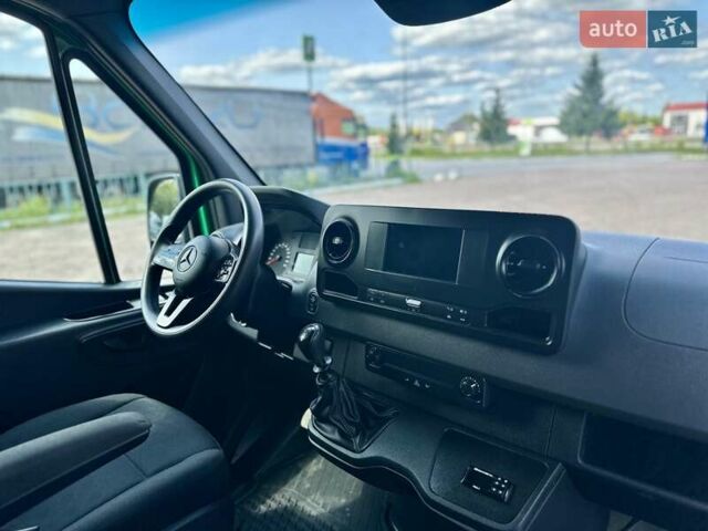 Зелений Мерседес Sprinter, об'ємом двигуна 2.2 л та пробігом 224 тис. км за 28950 $, фото 25 на Automoto.ua