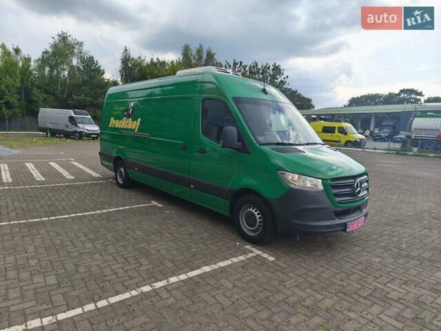 Зелений Мерседес Sprinter, об'ємом двигуна 0 л та пробігом 274 тис. км за 28900 $, фото 3 на Automoto.ua