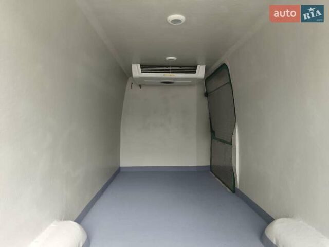 Зелений Мерседес Sprinter, об'ємом двигуна 0 л та пробігом 274 тис. км за 28900 $, фото 1 на Automoto.ua