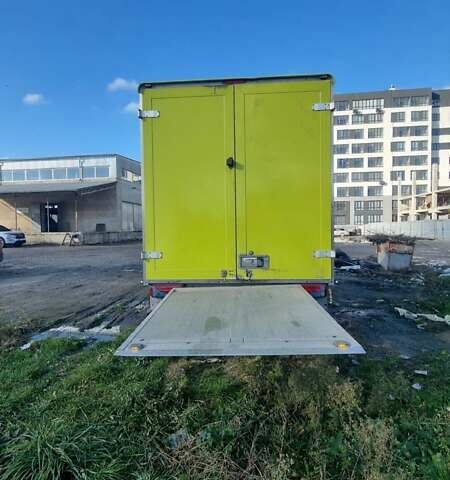 Зеленый Мерседес Sprinter, объемом двигателя 2.9 л и пробегом 400 тыс. км за 16300 $, фото 9 на Automoto.ua