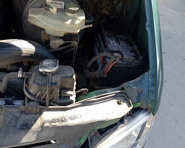 Зеленый Мерседес Sprinter, объемом двигателя 2.1 л и пробегом 400 тыс. км за 6900 $, фото 10 на Automoto.ua