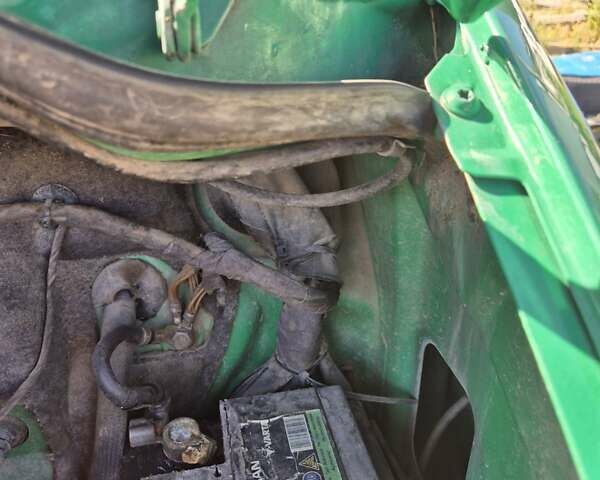 Зеленый Мерседес Sprinter, объемом двигателя 2.15 л и пробегом 350 тыс. км за 10500 $, фото 38 на Automoto.ua