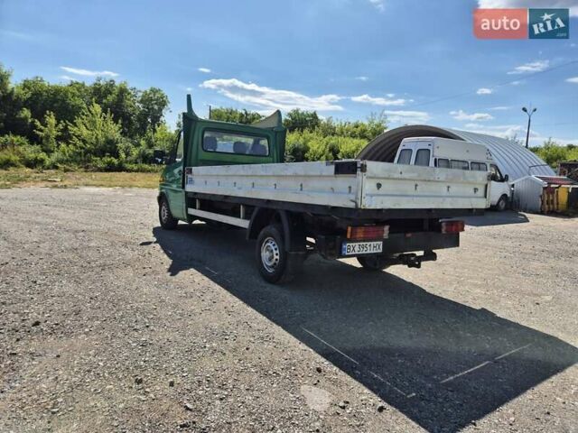 Зеленый Мерседес Sprinter, объемом двигателя 2.15 л и пробегом 350 тыс. км за 10500 $, фото 13 на Automoto.ua