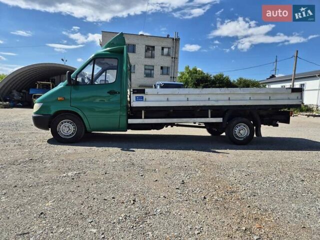 Зеленый Мерседес Sprinter, объемом двигателя 2.15 л и пробегом 350 тыс. км за 10500 $, фото 16 на Automoto.ua