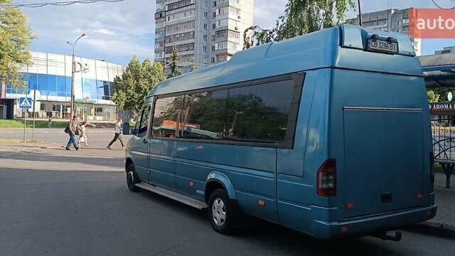 Зеленый Мерседес Sprinter, объемом двигателя 2.87 л и пробегом 1000 тыс. км за 15000 $, фото 2 на Automoto.ua
