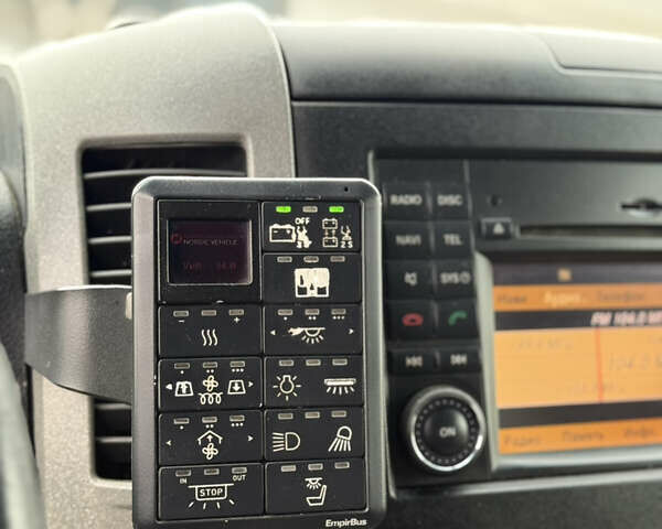 Зеленый Мерседес Sprinter, объемом двигателя 3 л и пробегом 397 тыс. км за 36499 $, фото 21 на Automoto.ua