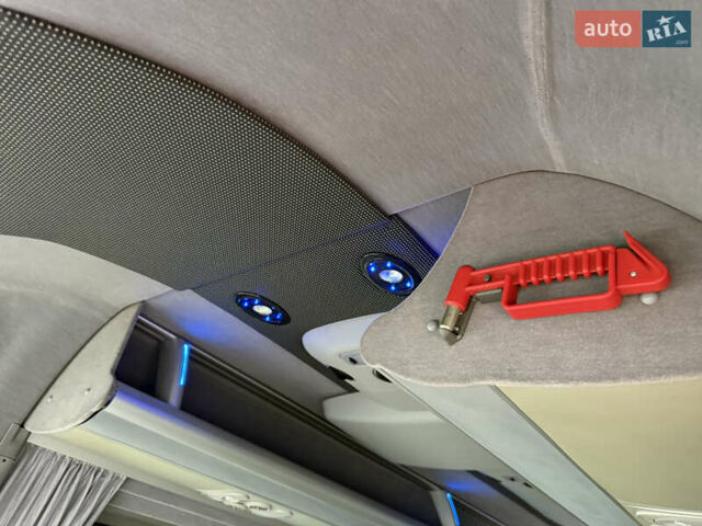 Зеленый Мерседес Sprinter, объемом двигателя 3 л и пробегом 397 тыс. км за 36499 $, фото 19 на Automoto.ua