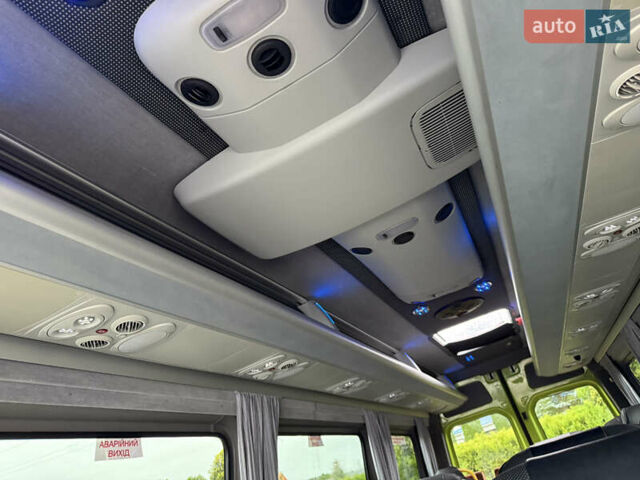 Зеленый Мерседес Sprinter, объемом двигателя 3 л и пробегом 397 тыс. км за 36499 $, фото 16 на Automoto.ua