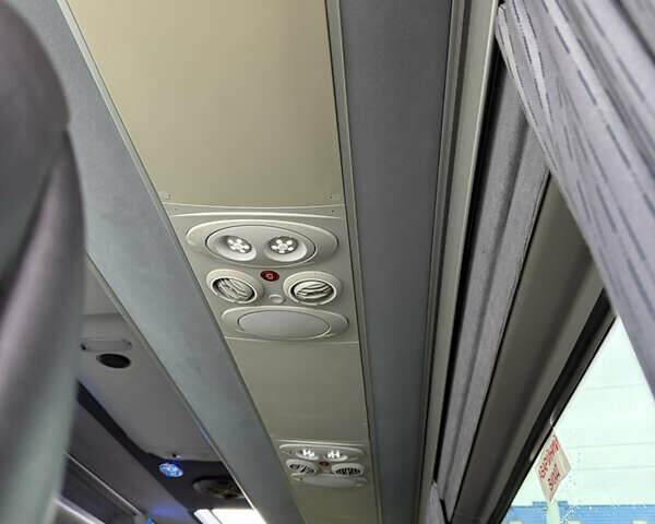 Зеленый Мерседес Sprinter, объемом двигателя 3 л и пробегом 397 тыс. км за 36499 $, фото 18 на Automoto.ua