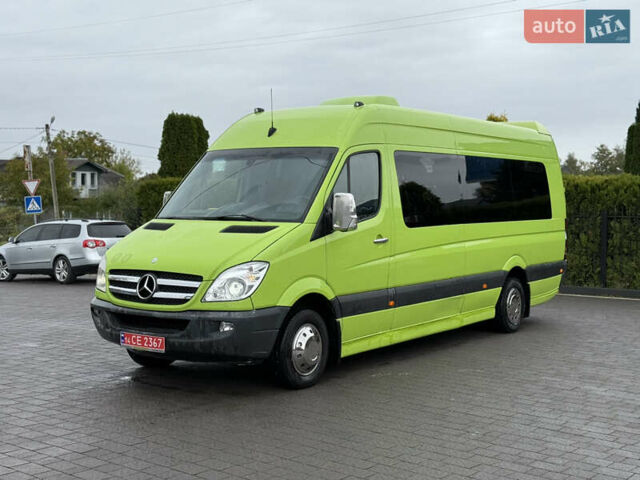 Зеленый Мерседес Sprinter, объемом двигателя 3 л и пробегом 397 тыс. км за 36499 $, фото 1 на Automoto.ua