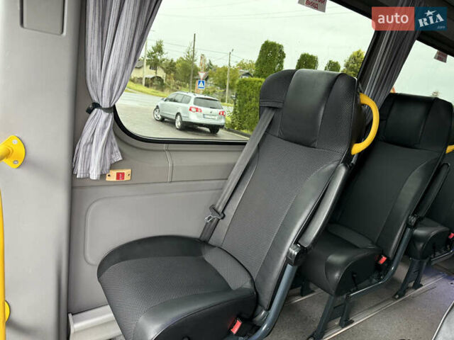 Зеленый Мерседес Sprinter, объемом двигателя 3 л и пробегом 397 тыс. км за 36499 $, фото 13 на Automoto.ua