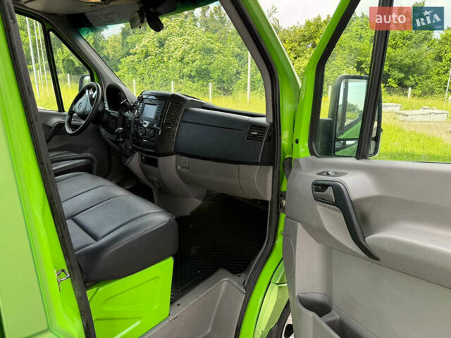 Зеленый Мерседес Sprinter, объемом двигателя 3 л и пробегом 298 тыс. км за 25900 $, фото 12 на Automoto.ua