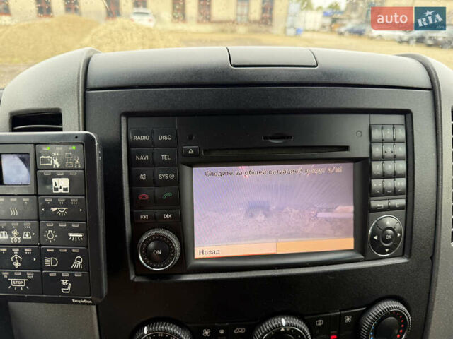 Зеленый Мерседес Sprinter, объемом двигателя 3 л и пробегом 397 тыс. км за 36499 $, фото 4 на Automoto.ua