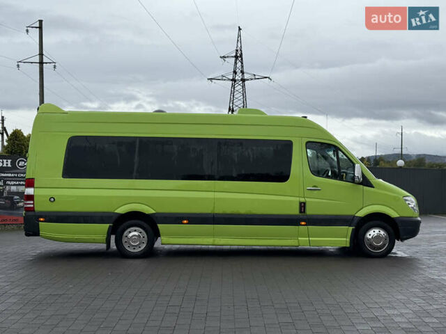 Зеленый Мерседес Sprinter, объемом двигателя 3 л и пробегом 397 тыс. км за 36499 $, фото 2 на Automoto.ua