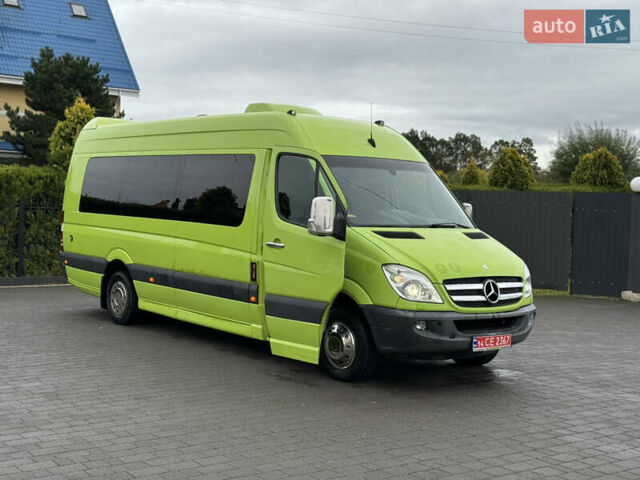 Зеленый Мерседес Sprinter, объемом двигателя 3 л и пробегом 397 тыс. км за 36499 $, фото 3 на Automoto.ua