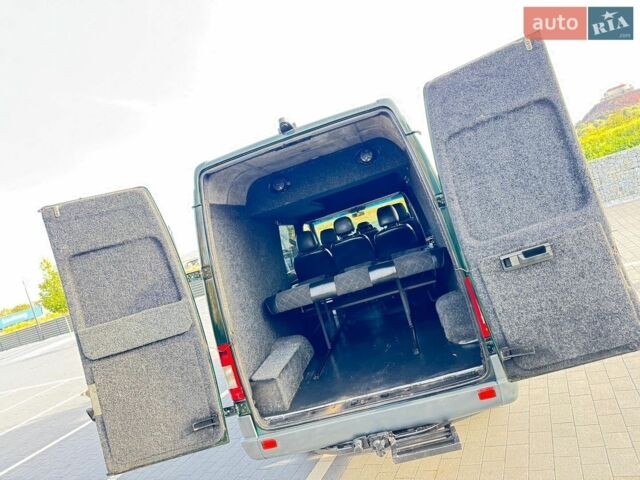 Зеленый Мерседес Sprinter, объемом двигателя 2.7 л и пробегом 460 тыс. км за 7900 $, фото 22 на Automoto.ua