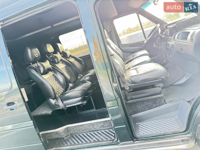 Зеленый Мерседес Sprinter, объемом двигателя 2.7 л и пробегом 460 тыс. км за 7900 $, фото 58 на Automoto.ua