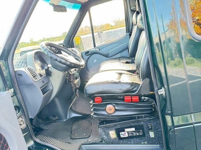 Зеленый Мерседес Sprinter, объемом двигателя 2.7 л и пробегом 460 тыс. км за 7900 $, фото 14 на Automoto.ua