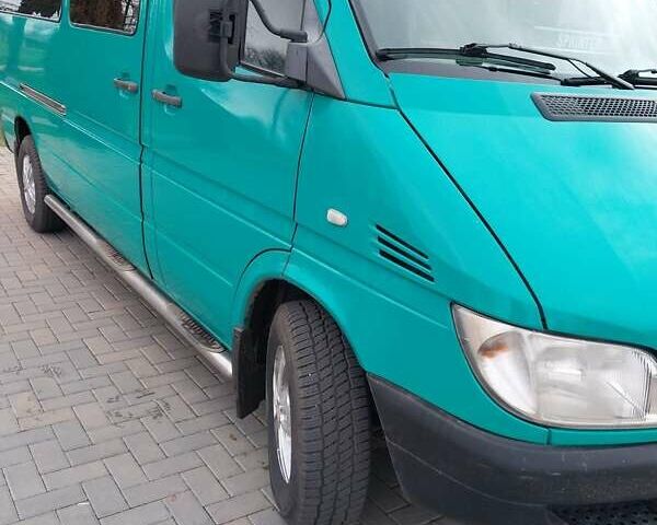 Зеленый Мерседес Sprinter, объемом двигателя 2.15 л и пробегом 465 тыс. км за 10650 $, фото 5 на Automoto.ua
