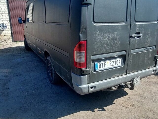 Зеленый Мерседес Sprinter, объемом двигателя 0 л и пробегом 500 тыс. км за 6700 $, фото 1 на Automoto.ua