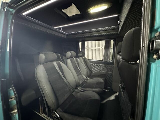 Зеленый Мерседес Sprinter, объемом двигателя 2.7 л и пробегом 640 тыс. км за 12999 $, фото 4 на Automoto.ua