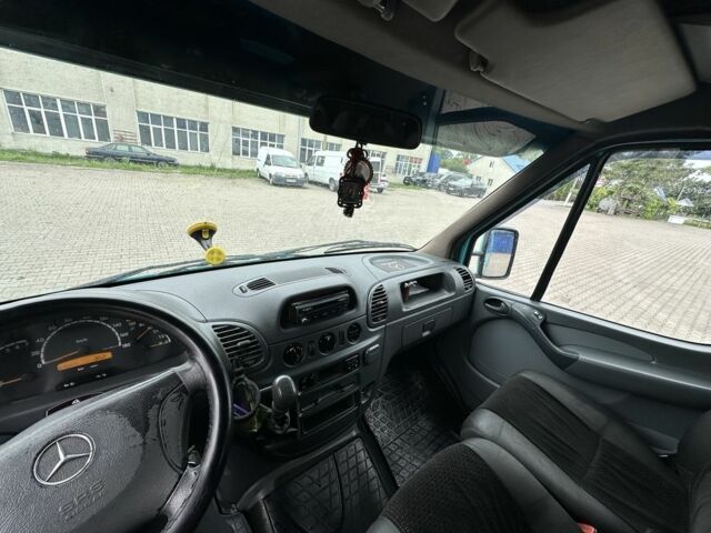 Зеленый Мерседес Sprinter, объемом двигателя 2.7 л и пробегом 640 тыс. км за 12999 $, фото 7 на Automoto.ua