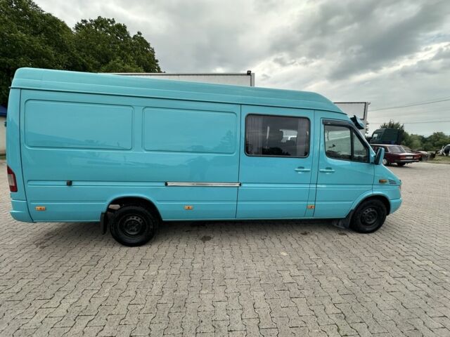 Зеленый Мерседес Sprinter, объемом двигателя 2.7 л и пробегом 640 тыс. км за 12999 $, фото 3 на Automoto.ua