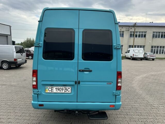 Зеленый Мерседес Sprinter, объемом двигателя 2.7 л и пробегом 640 тыс. км за 12999 $, фото 2 на Automoto.ua