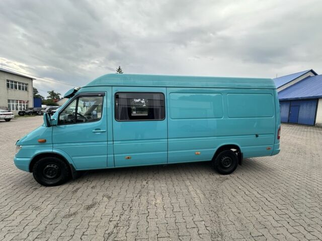 Зеленый Мерседес Sprinter, объемом двигателя 2.7 л и пробегом 640 тыс. км за 12999 $, фото 1 на Automoto.ua