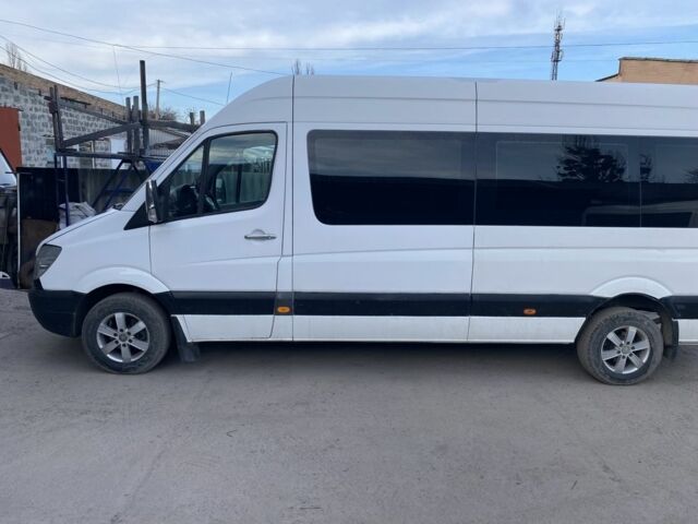 Зеленый Мерседес Sprinter, объемом двигателя 2.7 л и пробегом 100 тыс. км за 6500 $, фото 9 на Automoto.ua
