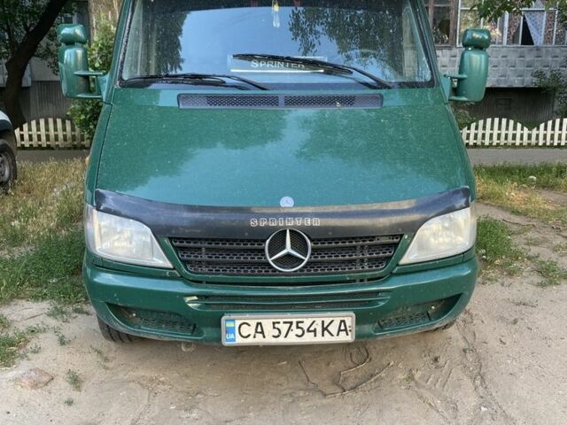 Зеленый Мерседес Sprinter, объемом двигателя 2.7 л и пробегом 100 тыс. км за 6500 $, фото 8 на Automoto.ua